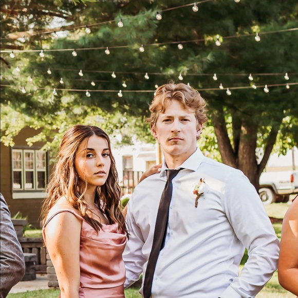 Meet your Posher, Beth - Picture 4 of 4